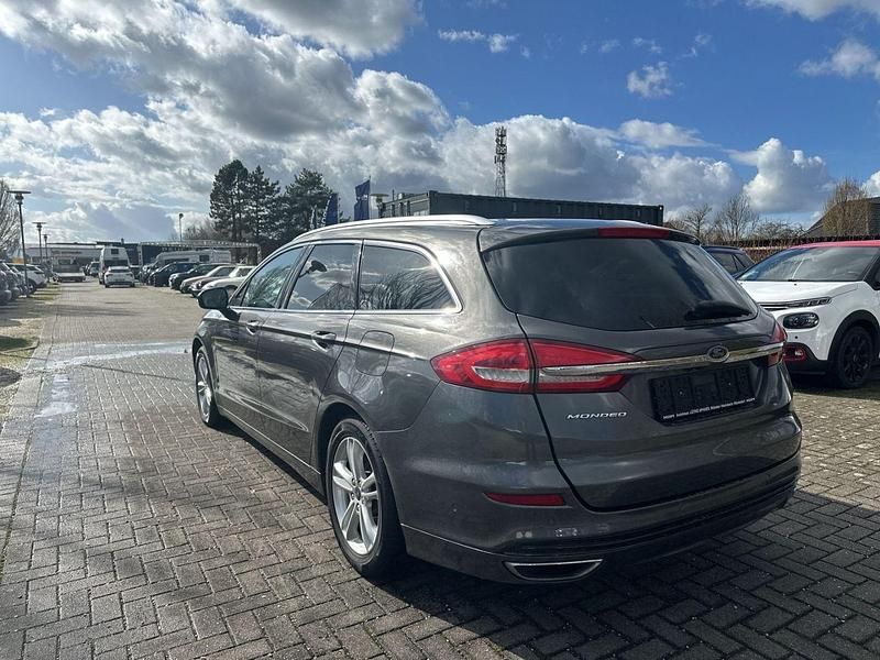 Gebraucht Ford Mondeo Titanium 190 PS (139 kW) 2019 Grau Kombi