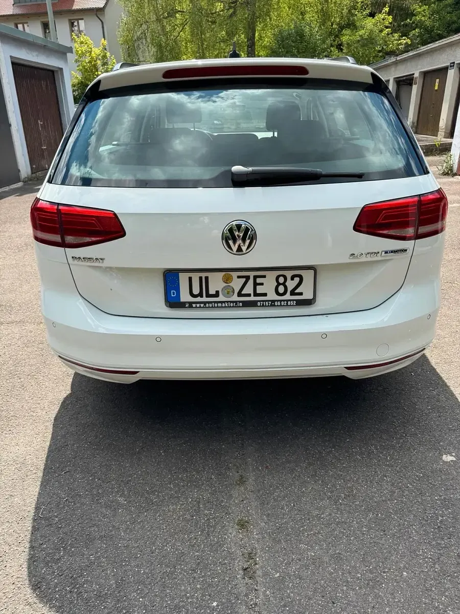 Usata VW Passat 110 CV (80 kW) 2015 Bianco Station wagon