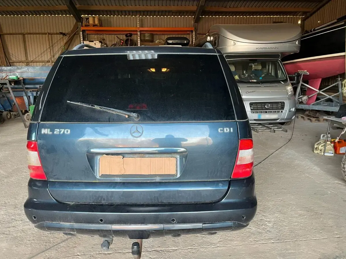 Gebraucht Mercedes ML270 163 PS (119 kW) 2002 Blau SUV
