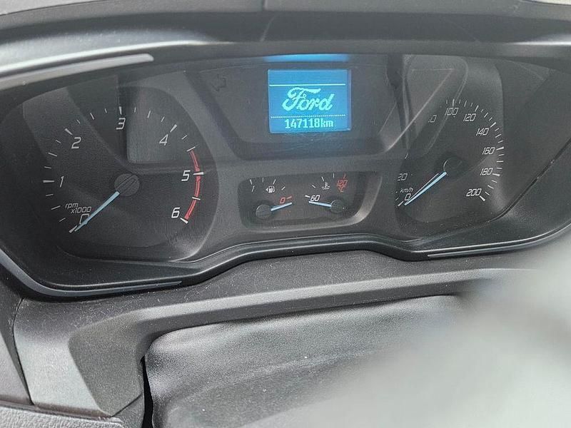 Gebraucht Ford Transit Business Edition 155 PS (114 kW) 2015 Silber Van / Kleinbus