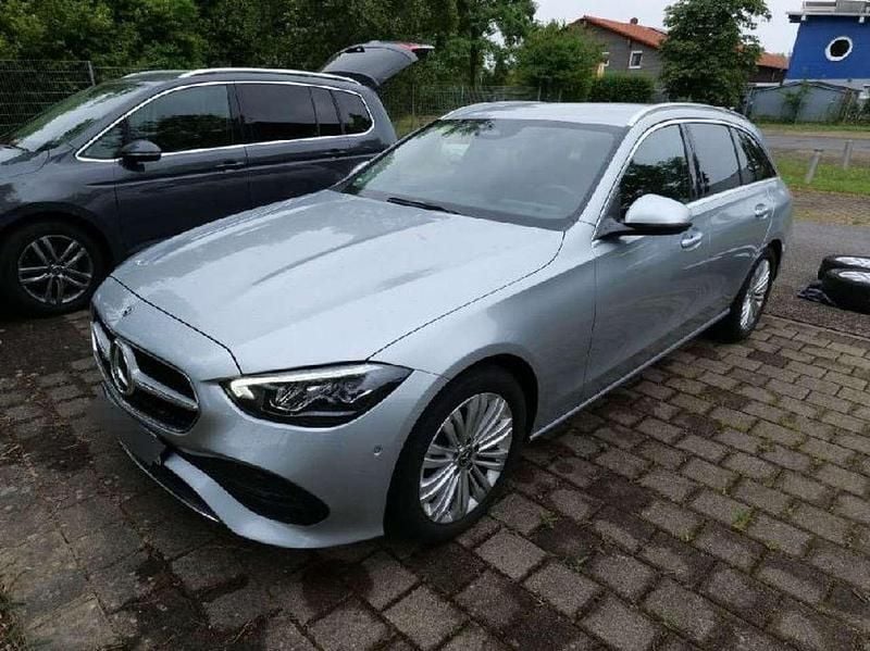 Hightechsilber Gebraucht 2023 Mercedes C220 Avantgarde Kombi | 36.890 € (Fairer Preis) - Bild 1/4