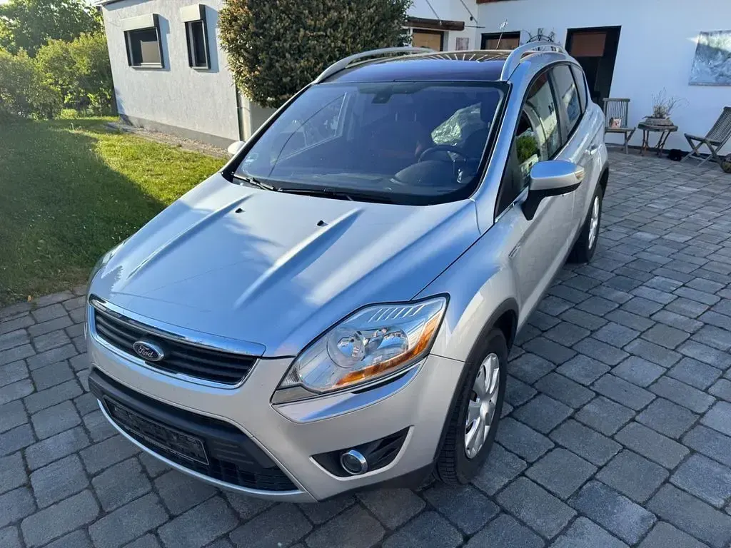 Gebraucht Ford Kuga 163 PS (119 kW) 2011 Silber SUV