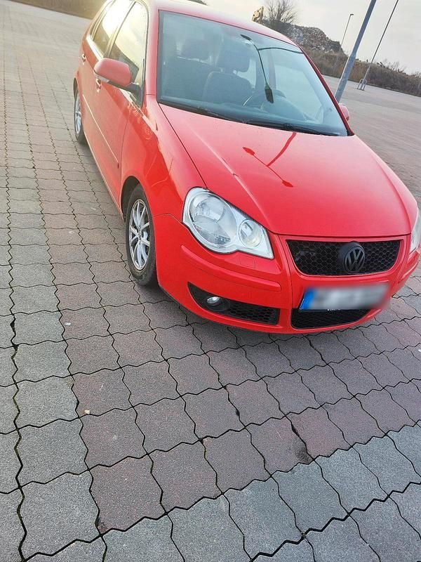 Gebraucht VW Polo 80 PS (58 kW) 2009 Rot Kleinwagen