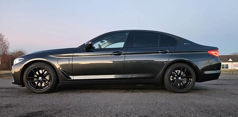 Gebraucht BMW 530e 252 PS (185 kW) 2018 Grau Limousine