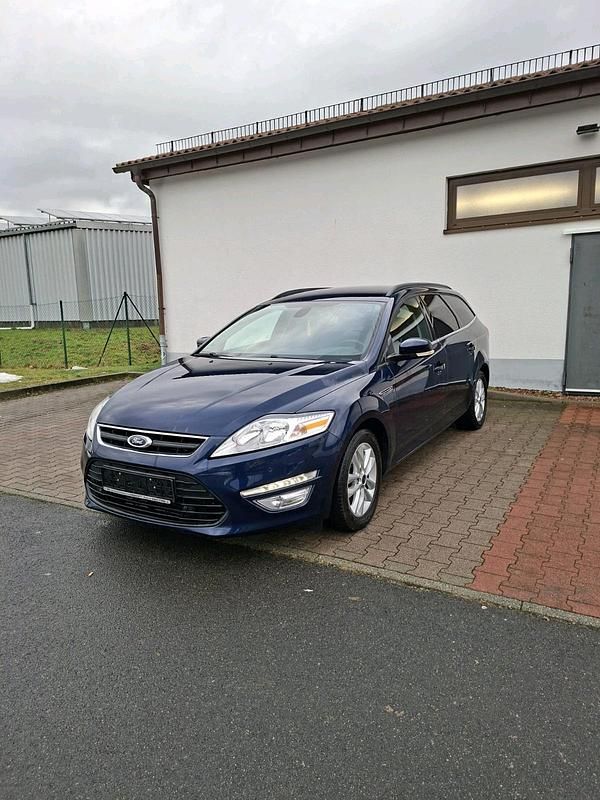 Blau Gebraucht 2012 Ford Mondeo Kombi | 2.900 € (Guter Preis) - Bild 1/4