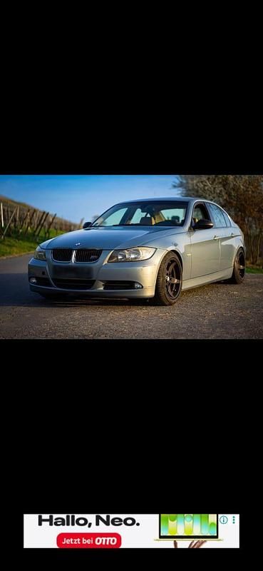Second-hand BMW 325 Performance 218 CP (160 kW) 2006 Albastru Berlinǎ