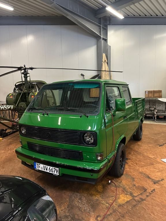 Grün Gebraucht 1984 VW T3 Van | 39.900 € - Bild 1/4