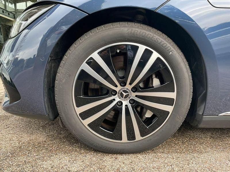 Gebraucht Mercedes EQE350 214 kW (292 PS) 2024 Blau Limousine