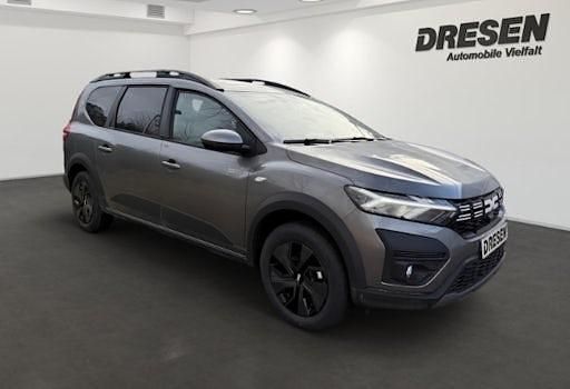 Neu Dacia Duster Expression 158 PS (116 kW) 2025 Grau SUV