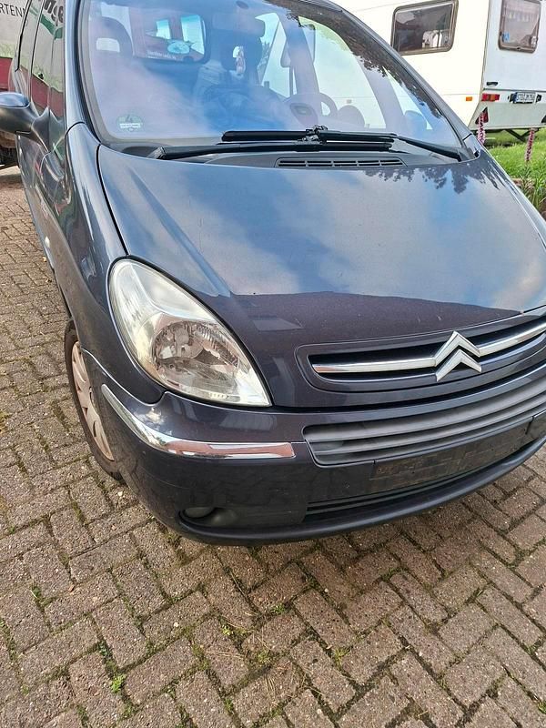 Blau Gebraucht 2007 Citroën Xsara Picasso Van / Kleinbus | 550 € (Fairer Preis) - Bild 1/4