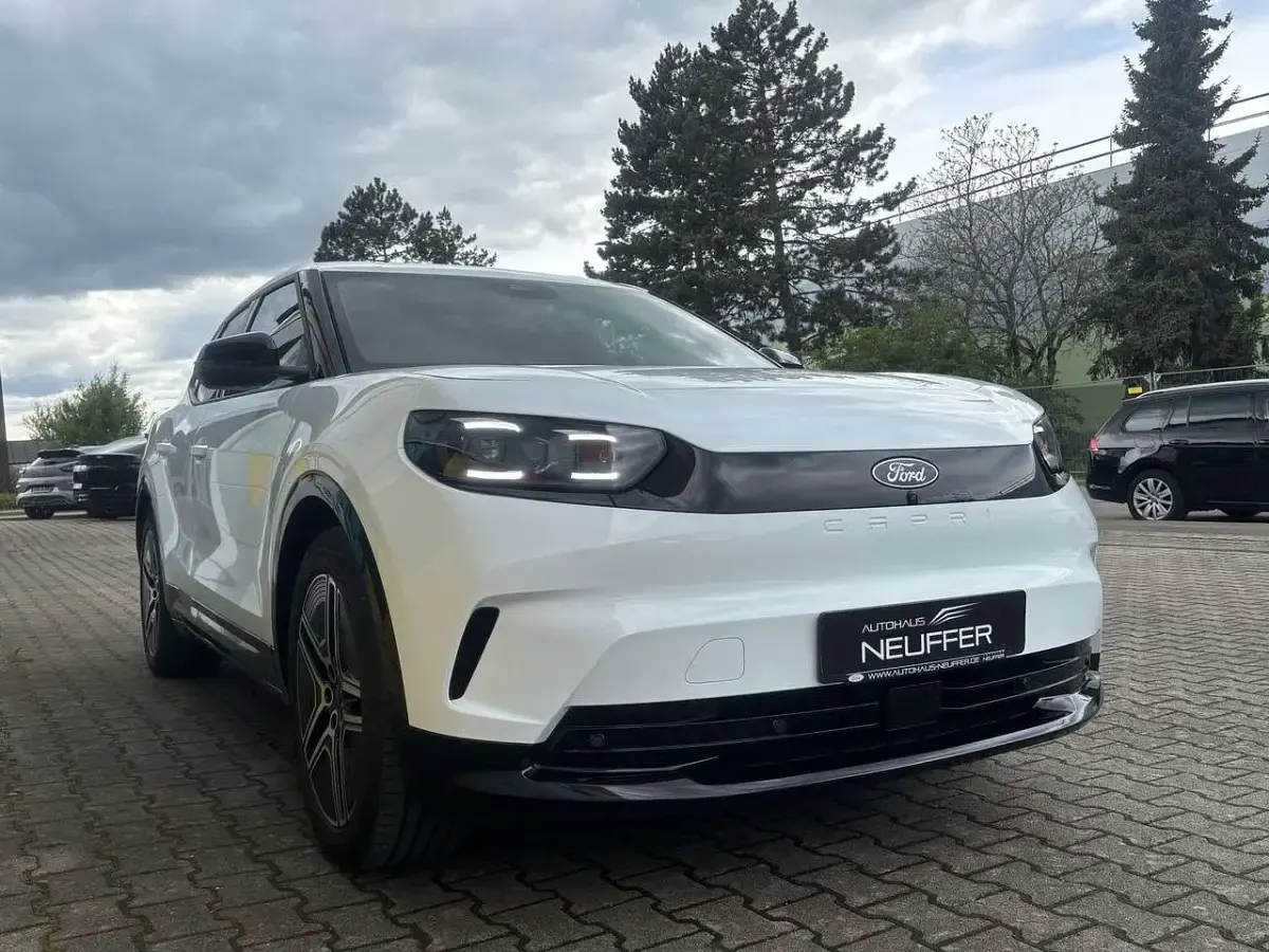 Gebraucht Ford Capri Premium 250 kW (340 PS) 2024 Frostweiß SUV