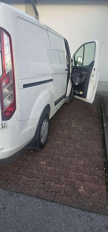 Gebraucht Ford Transit Custom 105 PS (77 kW) 2019 Weiß Van