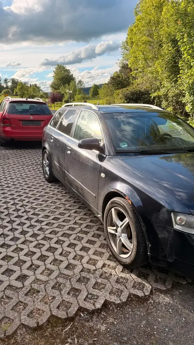 Gebraucht Audi A4 131 PS (96 kW) 2002 Blau Kombi
