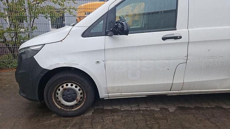 Gebraucht Mercedes Vito 163 PS (119 kW) 2017 Weiß Van