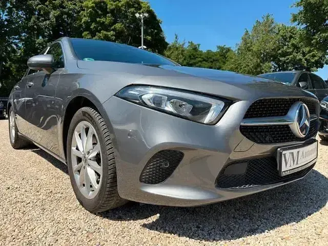 Gebraucht Mercedes A250 224 PS (164 kW) 2018 Grau Limousine