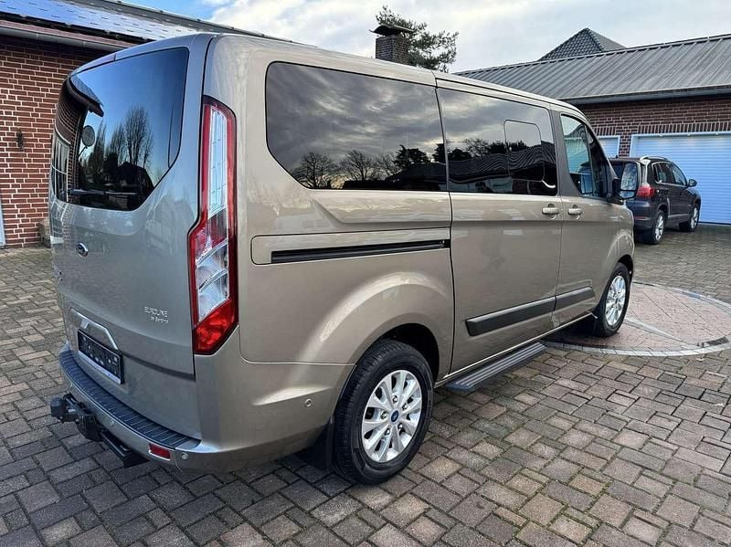 Gebraucht Ford Transit Custom Titanium X 185 PS (136 kW) 2021 Pyritsilber metallic Van / Kleinbus