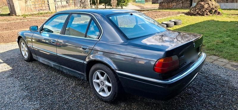 Gebraucht BMW 740 286 PS (210 kW) 1994 Grau Limousine