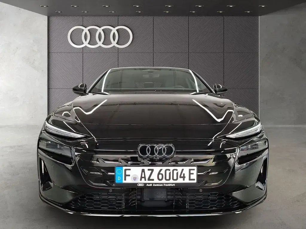 Begagnad Audi A6 e-tron S-Line 269 kW (367 HK) 2026 Svart Kombi