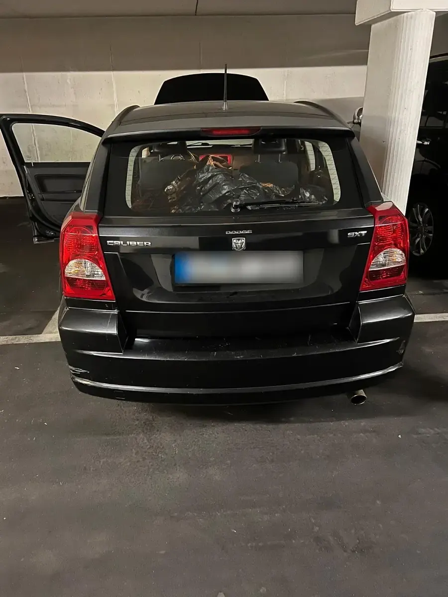 Gebraucht Dodge Caliber 120 PS (88 kW) 2008 Schwarz Kleinwagen