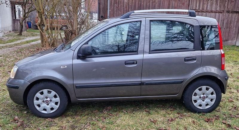 Gebraucht Fiat Panda 69 PS (50 kW) 2011 Grau Kleinwagen
