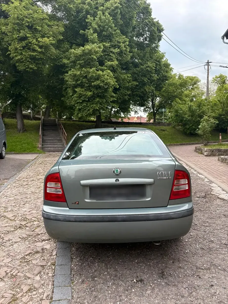 Używany Skoda Octavia 102 KM (75 kW) 2001 Sedan/Limuzyna