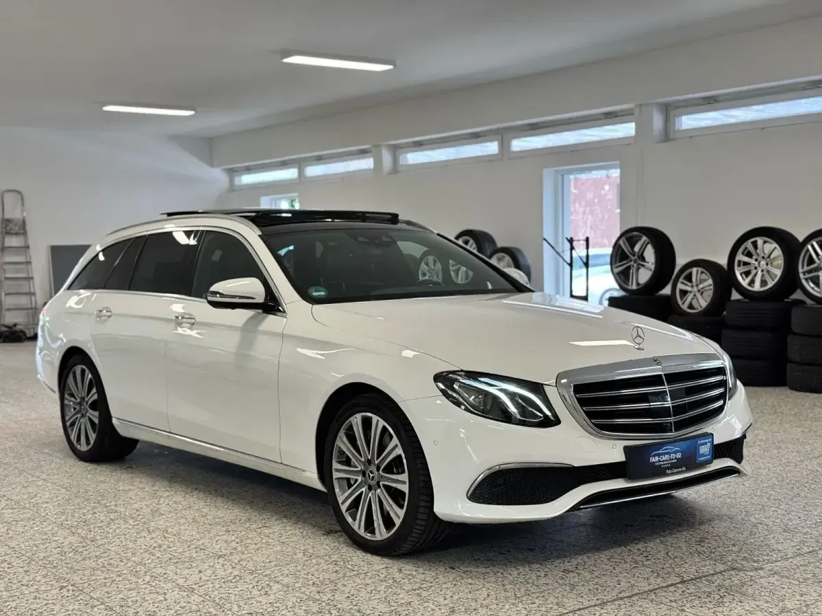 Gebraucht Mercedes E450 367 PS (269 kW) 2019 Weiß Limousine