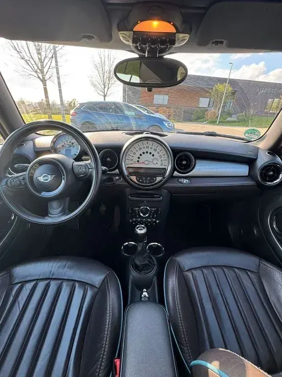 Usata Mini Cooper 122 CV (89 kW) 2012 Marrone Utilitaria