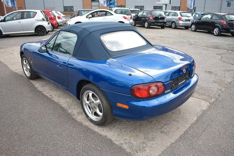 Gebraucht Mazda MX5 145 PS (106 kW) 2000 Blau Cabrio