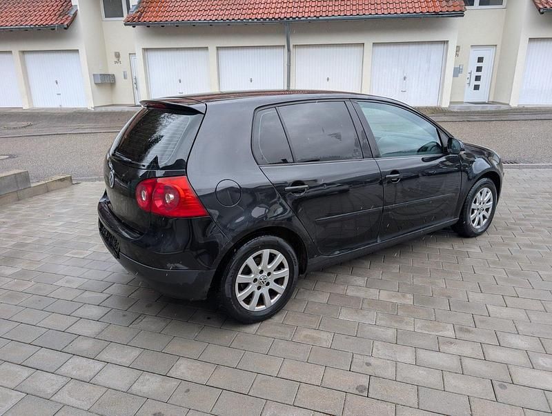 Gebraucht VW Golf IV 75 PS (55 kW) 2004 Schwarz Limousine