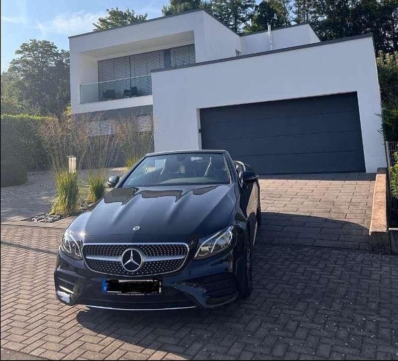Schwarz Gebraucht 2018 Mercedes E220 AMG line Cabrio | 29.900 € (Fairer Preis) - Bild 1/4