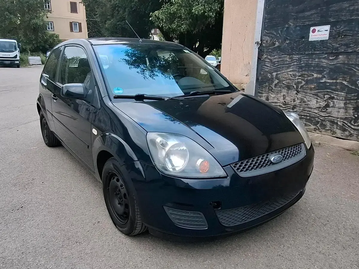 Gebraucht Ford Fiesta 60 PS (44 kW) 2008 Schwarz Kleinwagen