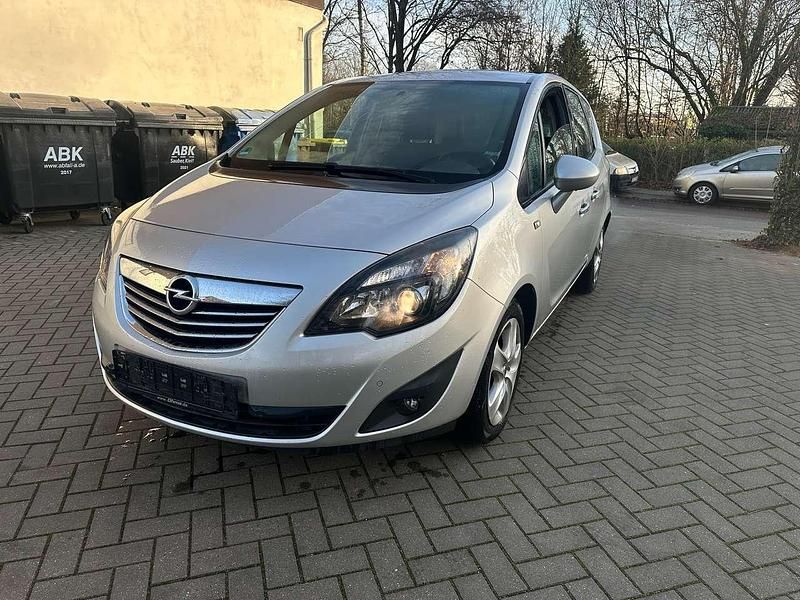 Starsilber iii m2 Gebraucht 2011 Opel Meriva Innovation Van / Kleinbus | 3.499 € (Guter Preis) - Bild 1/4