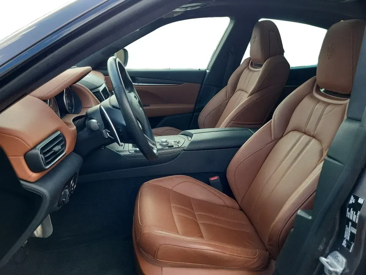 Gebraucht Maserati Levante 430 PS (316 kW) 2022 Grau SUV