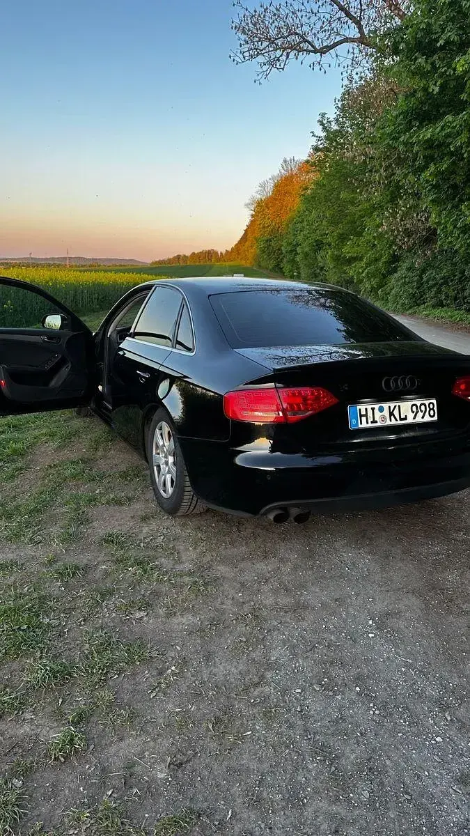 Używany Audi A4 211 KM (155 kW) 2011 Czarny Sedan/Limuzyna