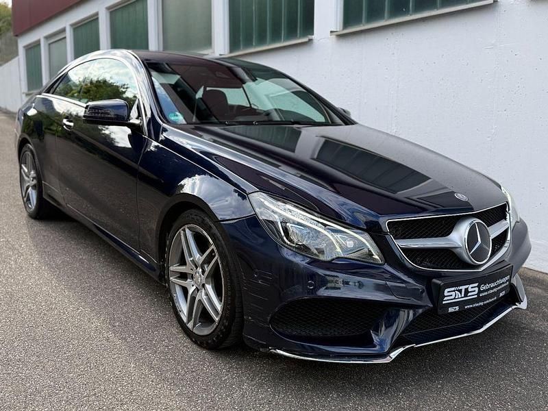Blau Gebraucht 2013 Mercedes E350 AMG line Coupé | 18.795 € (Fairer Preis) - Bild 1/4