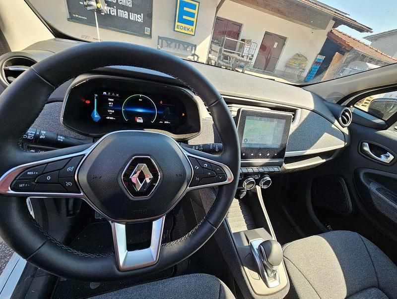 Gebraucht Renault Zoe Evolution 100 kW (136 PS) 2023 Weiß Kleinwagen