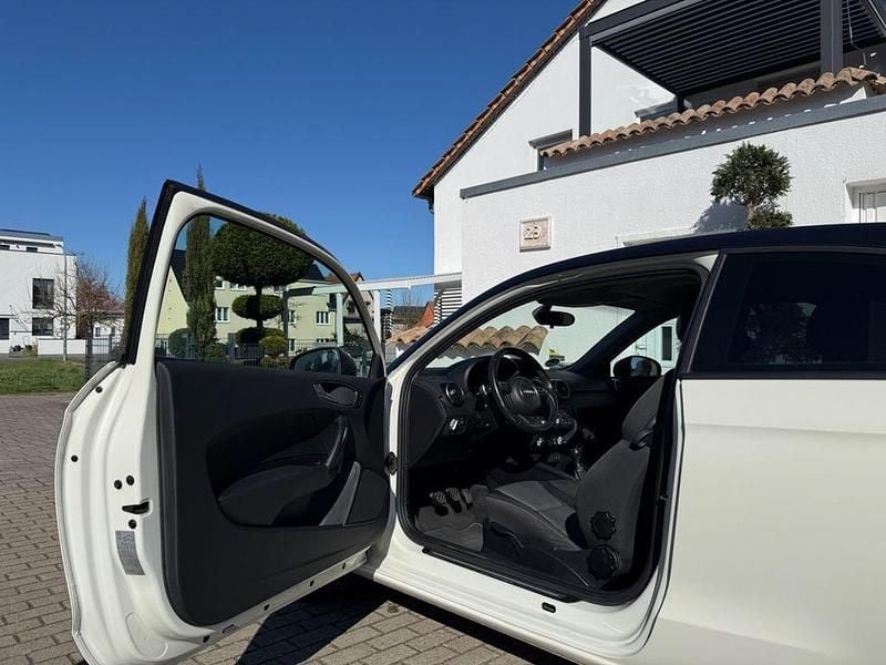 Gebraucht Audi A1 Ambition 86 PS (63 kW) 2014 Weiß Kleinwagen