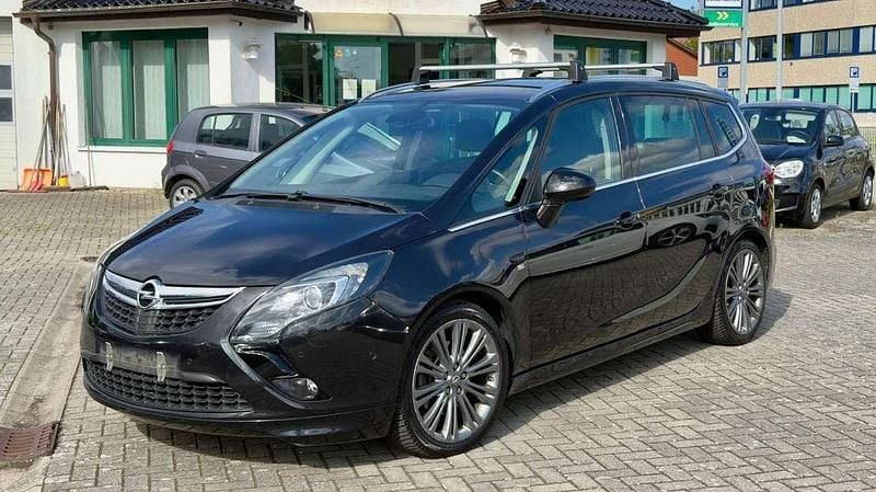 Schwarz Gebraucht 2016 Opel Zafira Tourer OPC Van / Kleinbus | 12.299 € (Fairer Preis) - Bild 1/4