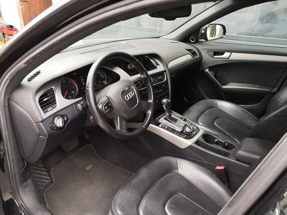 Gebraucht Audi A4 Ambiente 143 PS (105 kW) 2010 Schwarz Kombi