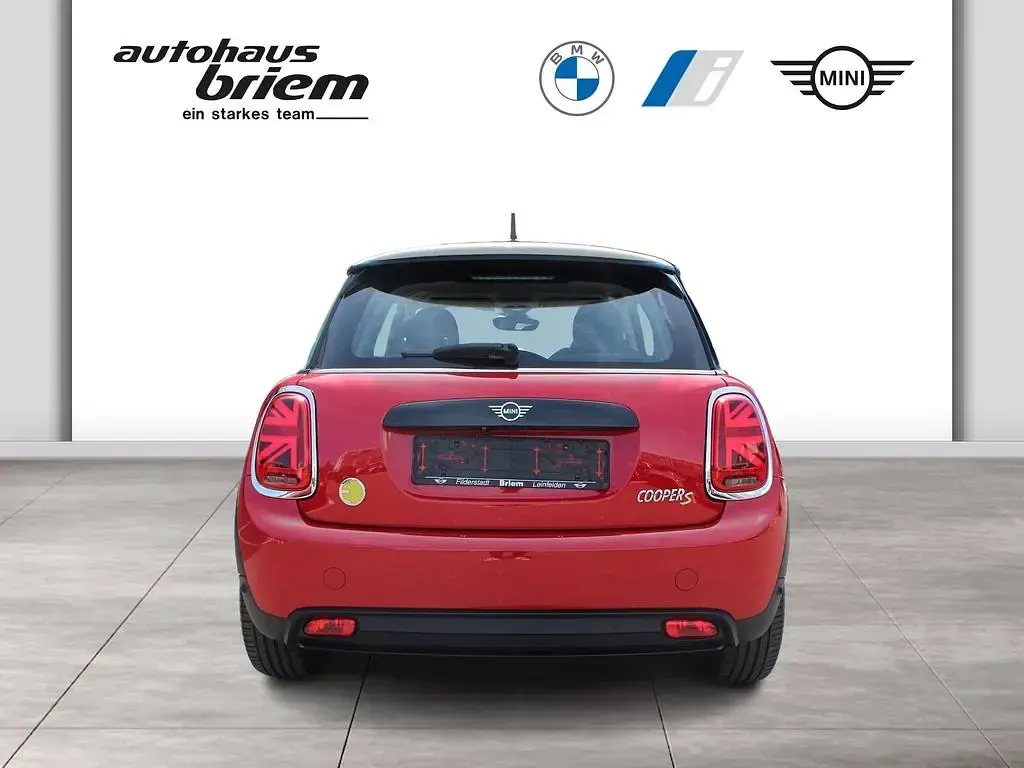Gebraucht Mini Cooper SE Classic 135 kW (184 PS) 2023 Rot Kleinwagen