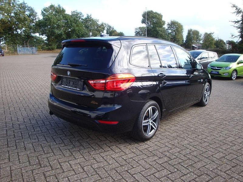 Gebraucht BMW 218 Sport Line 150 PS (110 kW) 2016 Schwarz Kombi