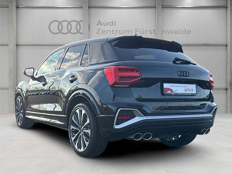 Gebraucht Audi SQ2 Ambiente 300 PS (220 kW) 2022 Schwarz SUV