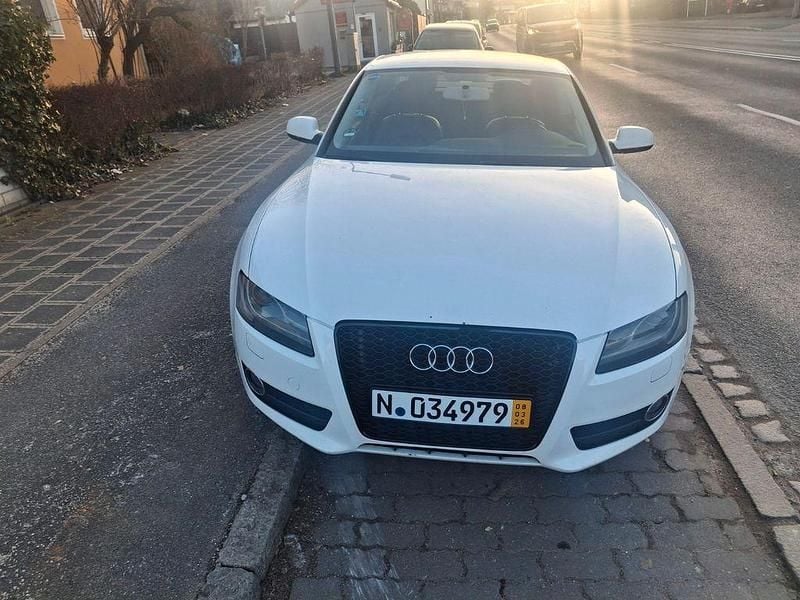 Gebraucht Audi A5 Sport 180 PS (132 kW) 2010 Weiß Coupé