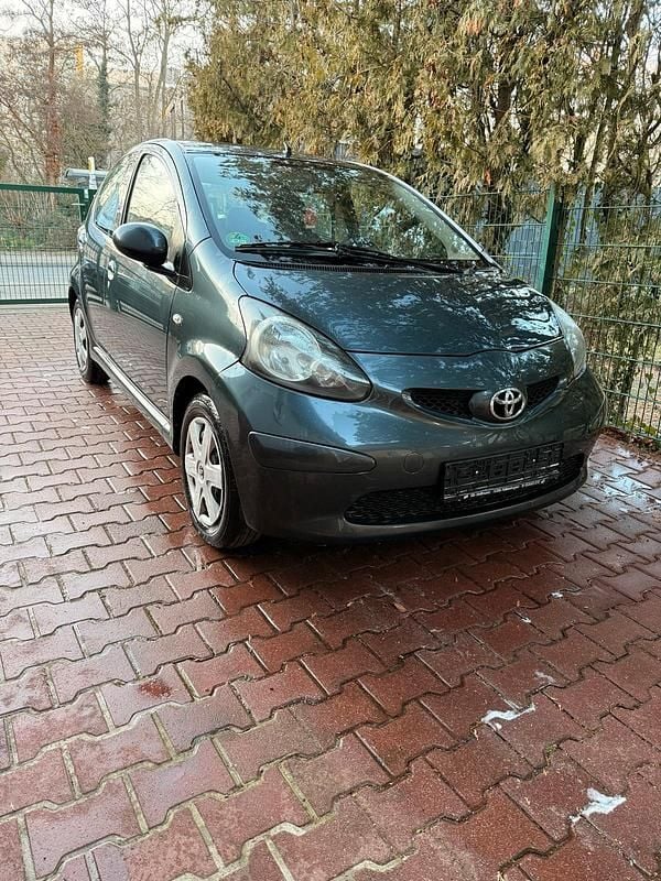 Schwarz Gebraucht 2009 Toyota Aygo Kleinwagen | 2.999 € (Guter Preis) - Bild 1/4