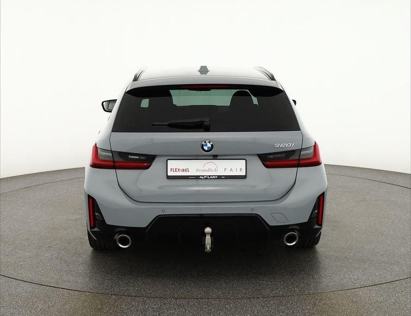 Neu BMW 320 M Sport 184 PS (135 kW) 2025 Grau Kombi
