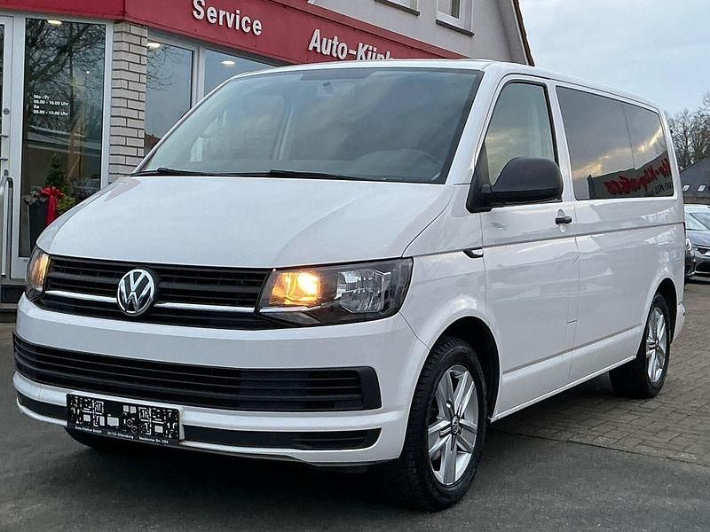 Weiß Gebraucht 2017 VW Multivan Van | 24.900 € (Fairer Preis) - Bild 1/4
