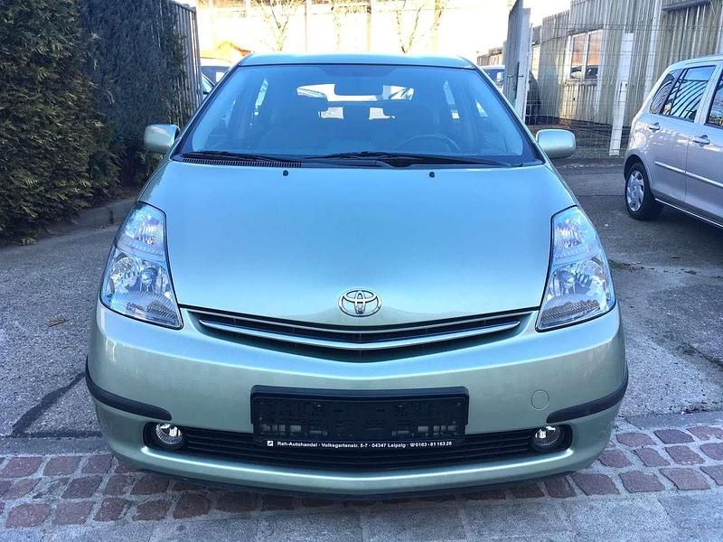 Gebraucht Toyota Prius Sol 77 PS (56 kW) 2006 Light green metallic Kleinwagen