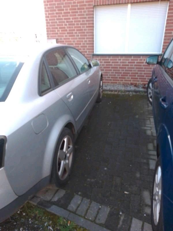 Gebraucht Audi A4 130 PS (95 kW) 2002 Silber Limousine
