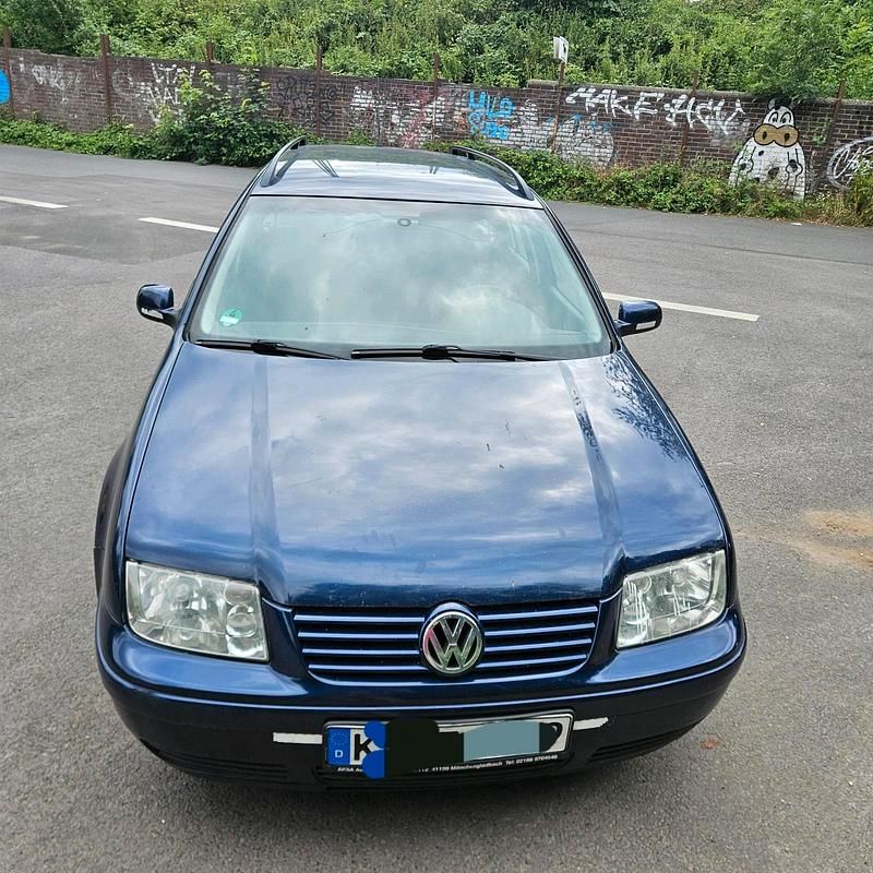 Blau Gebraucht 1999 VW Bora Limousine | 899 € (Fairer Preis) - Bild 1/4