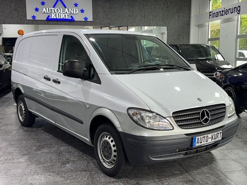 Weiß Gebraucht 2009 Mercedes Vito Van / Kleinbus | 5.750 € (Superpreis) - Bild 1/4